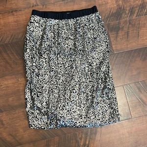 Sequin pencil skirt
